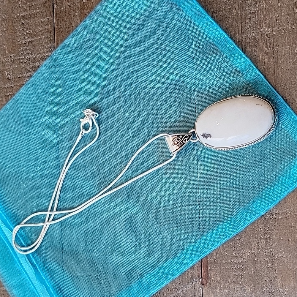 Natural White Dendritic Agate Pendant - Picture 3 of 8